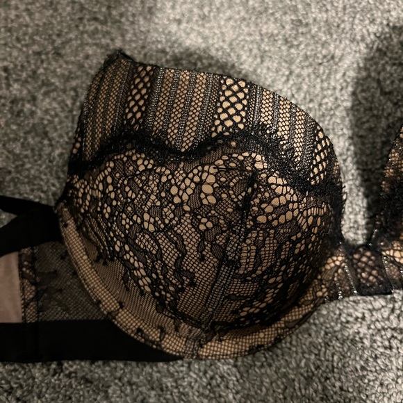 Victoria’s Secret Very Sexy Push-Up Bra - Picture 4 of 6